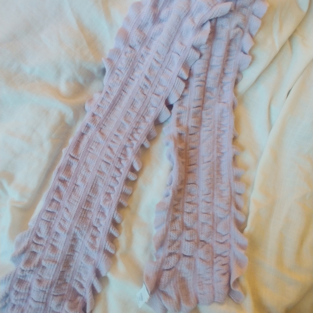 Ruffled Lavender Scarf - Picture 3 of 4